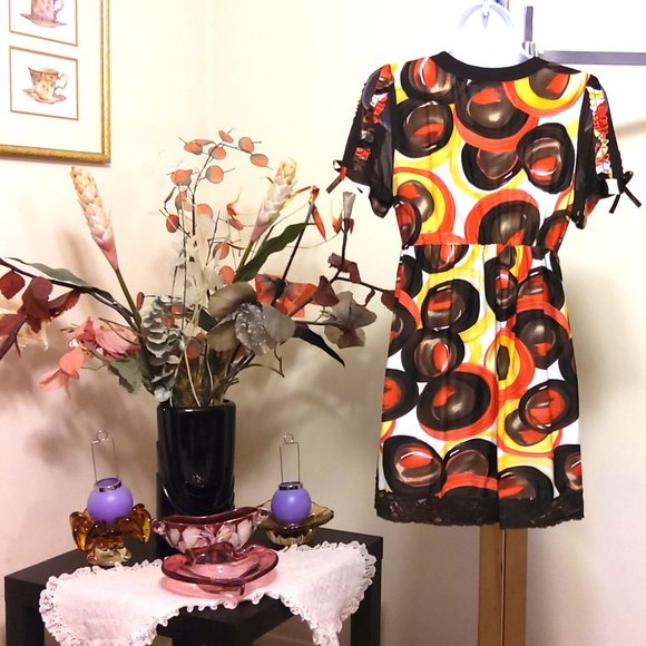 NWT Women’s Chic Beautiful Printed Short Sleeve Scoop Neck Long Blouse Top 6 8 - Picture 6 of 6